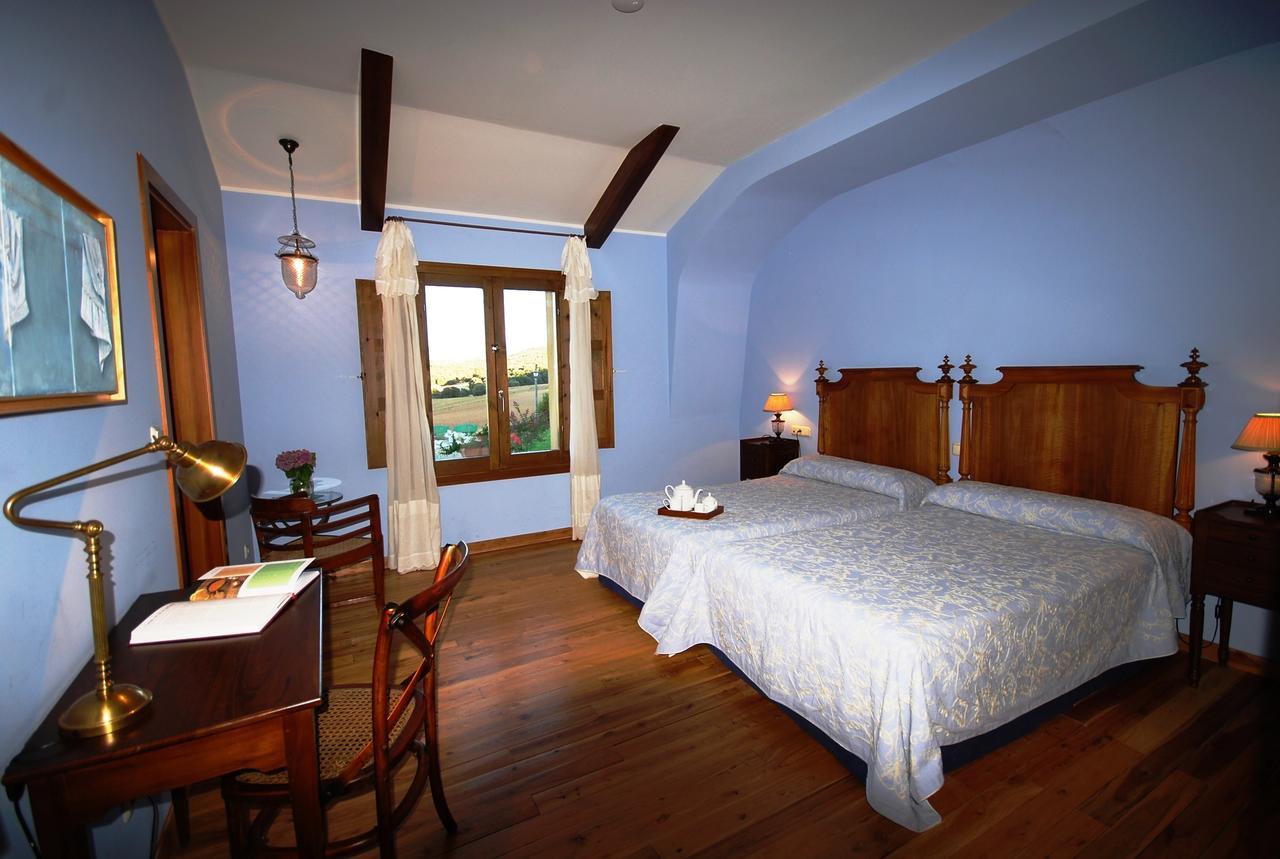 Hotel Del Verde Al Amarillo Penasrubias de Piron Bilik gambar