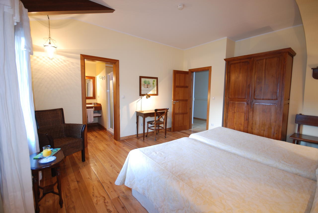 Hotel Del Verde Al Amarillo Penasrubias de Piron Luaran gambar