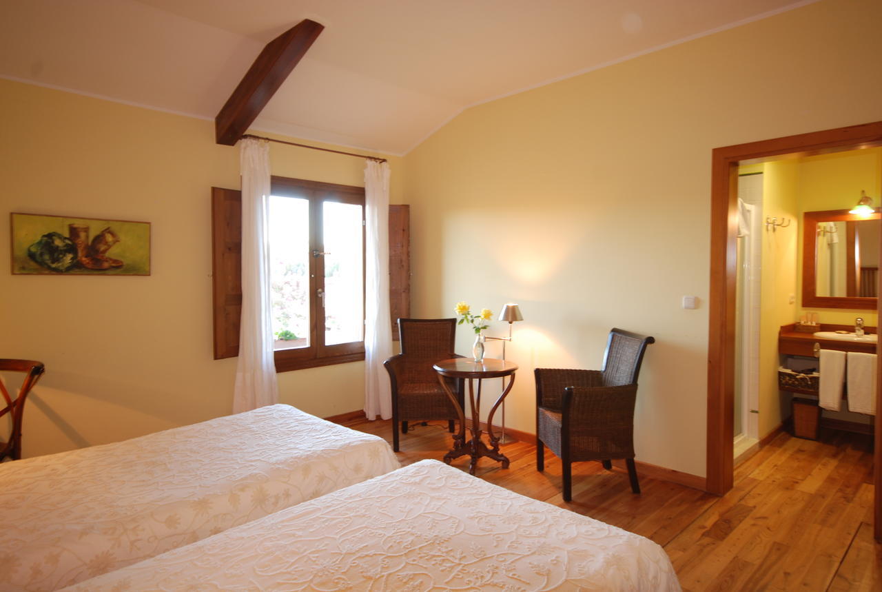 Hotel Del Verde Al Amarillo Penasrubias de Piron Luaran gambar