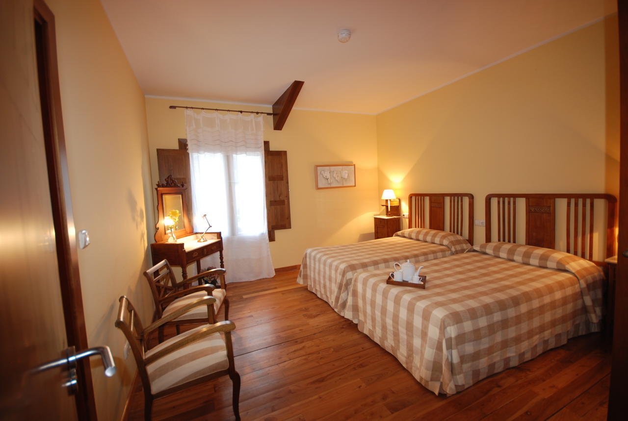 Hotel Del Verde Al Amarillo Penasrubias de Piron Bilik gambar